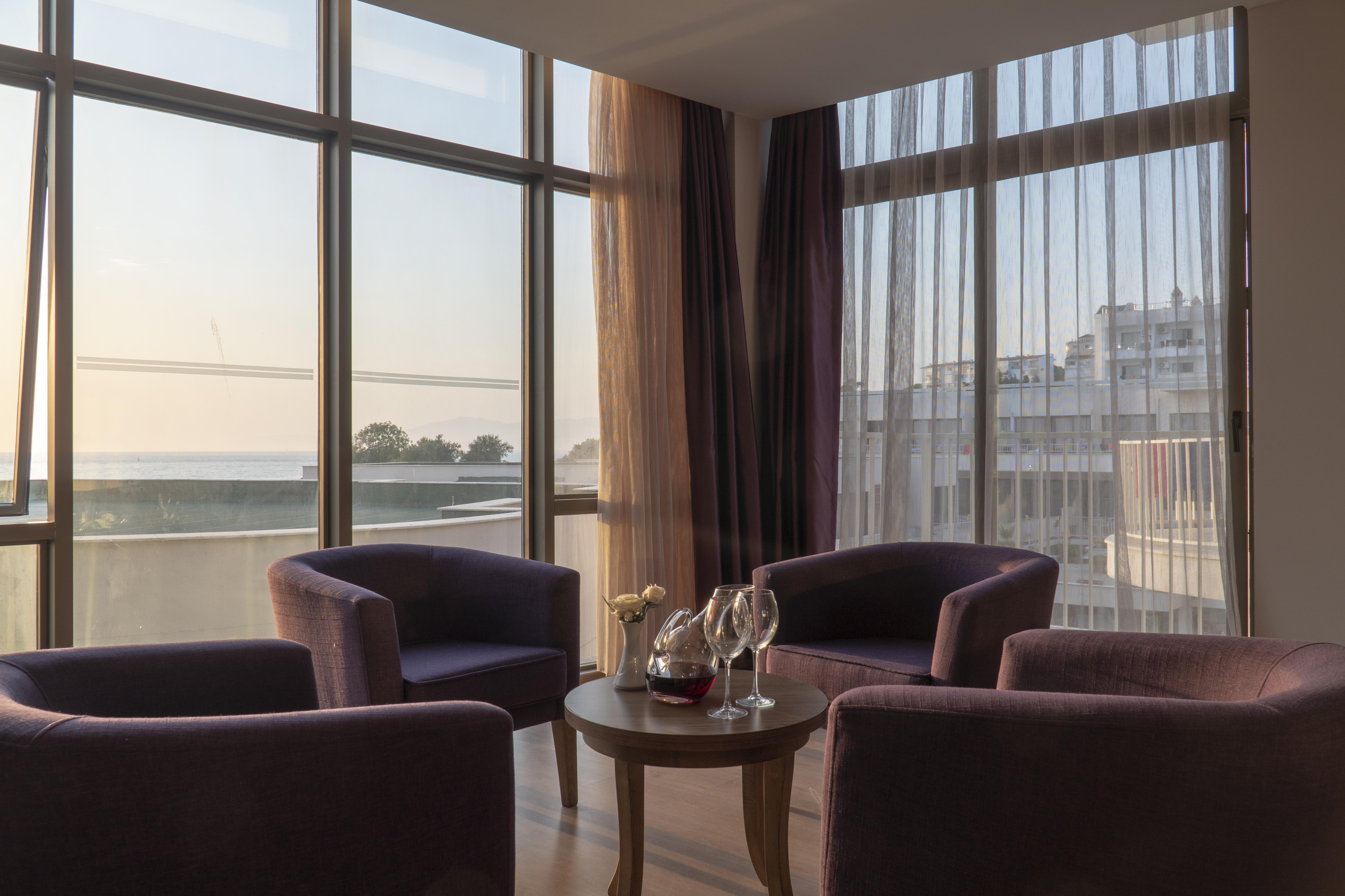Ladies Beach Suite Hotel (Adults Only) Kusadası Exteriör bild