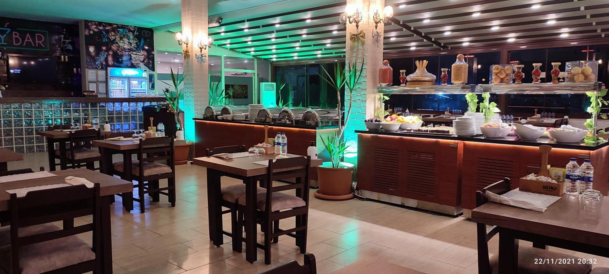 Ladies Beach Suite Hotel (Adults Only) Kusadası Exteriör bild