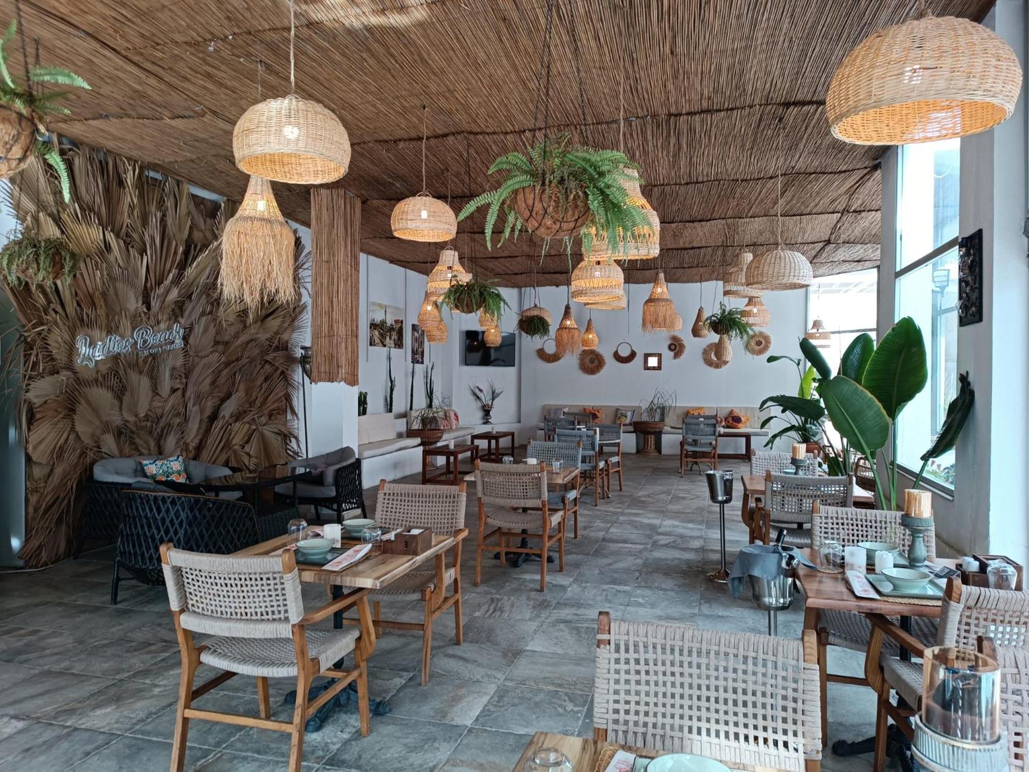 Ladies Beach Suite Hotel (Adults Only) Kusadası Exteriör bild