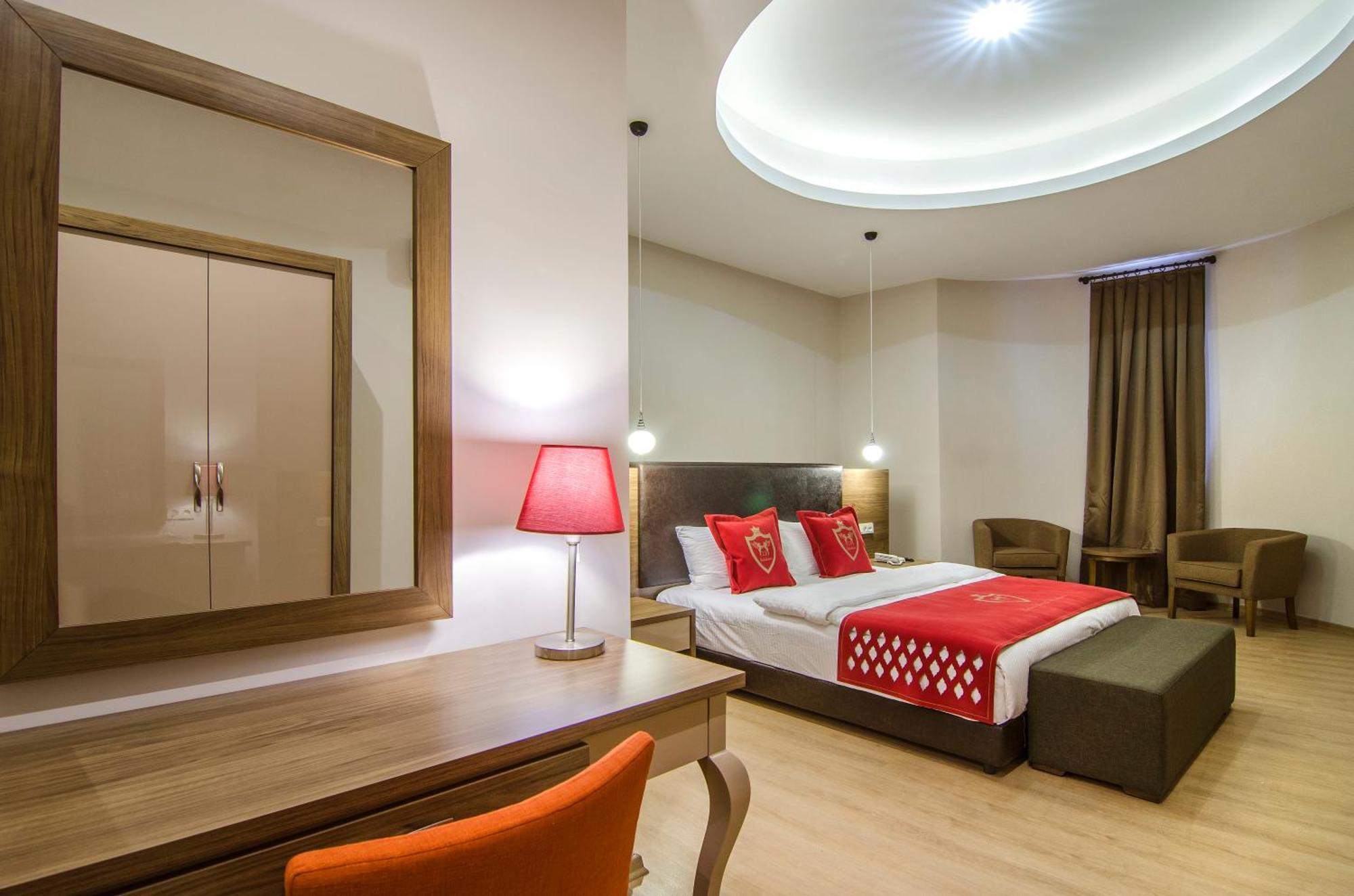 Ladies Beach Suite Hotel (Adults Only) Kusadası Exteriör bild