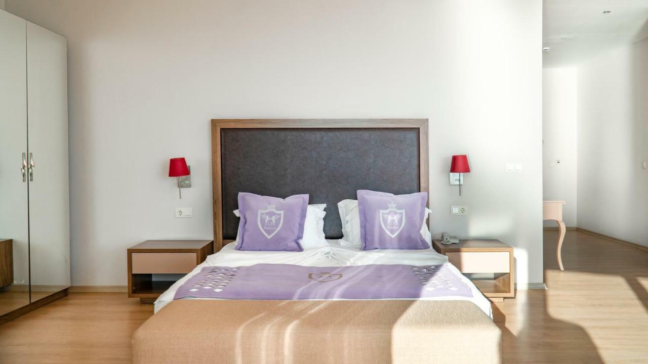 Ladies Beach Suite Hotel (Adults Only) Kusadası Exteriör bild