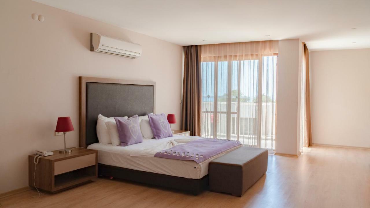 Ladies Beach Suite Hotel (Adults Only) Kusadası Exteriör bild